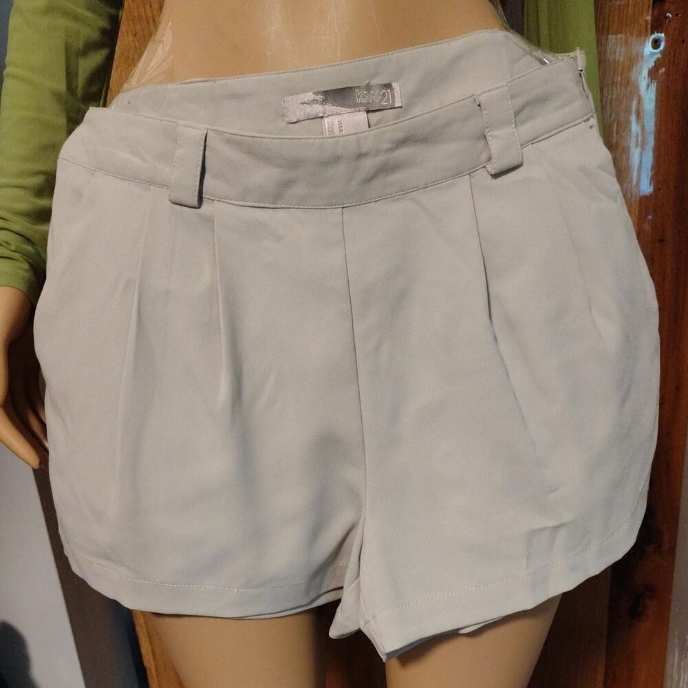 Forever-21 Women's Grey and Khaki Shorts